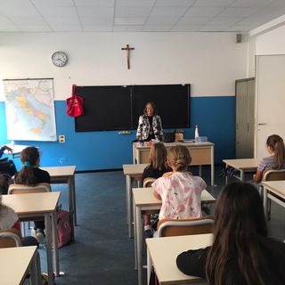 Suona la campanella alla Nigra, primo giorno di scuola per 304 studenti: &quot;Ci siamo organizzati così&quot; [VIDEO]