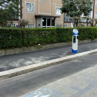 Mirafiori sostenibile: da oggi le auto elettriche sostano in via Plava