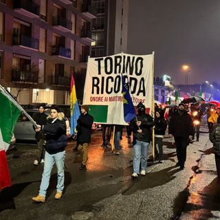 Foibe, insulti e vernice davanti alla targa in memoria dell'Esodo istriano