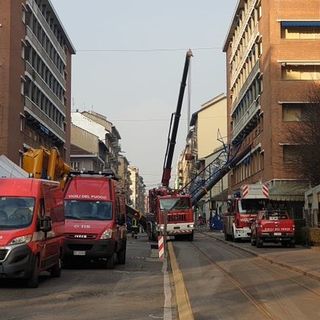rimozione gru in via Genova