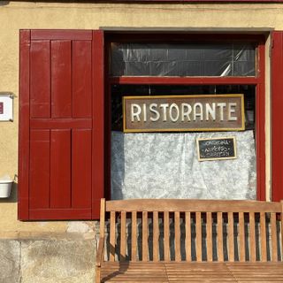 imagine dell'esterno del ristorante