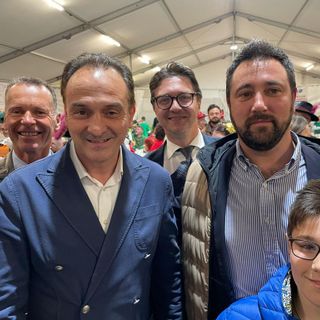 Roberto Patriti (a destra), con il presidente Alberto Cirio e al centro il consigliere regionale Davide Nicco