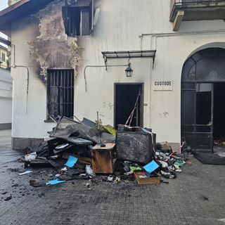 Un cortocircuito la probabile causa del rogo di corso Vittorio Emanuele