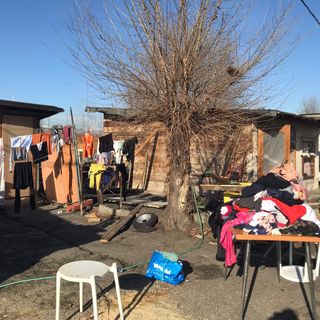 &quot;Viviamo in campi lager come bestie, dateci una casa&quot;: a Torino l'appello dei rom a Comune e Regione [VIDEO e FOTO]