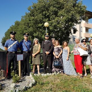 Venaria, un roseto per fare memoria delle donne vittime di violenza