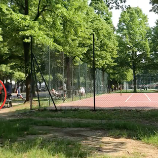 Parchi di Torino, campi sportivi presi d'assalto: così ogni giorno si infrangono le regole [VIDEO e FOTO]