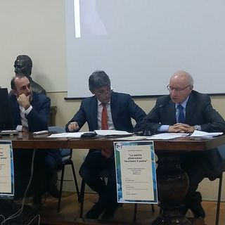 Pinerolo, sul destino dei laboratori di analisi confronto accesso tra l'assessore regionale Saitta e quello cittadino Pezzano Pinerolo, sul destino dei laboratori di analisi confronto accesso tra l'assessore regionale Saitta e quello cittadino Pezzano