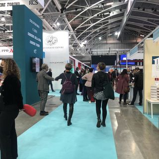 Terzo giorno di Salone: tutti gli ospiti più attesi di oggi, da Alberto Angela a Carlo Verdone