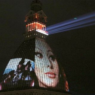 San Giovanni: oltre 300 mila spettatori nella piazza virtuale di Torino, Genova e Firenze