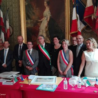 Le città di Plombières-les-Bains e Comune di Santena hanno confermato il gemellaggio dello scorso maggio