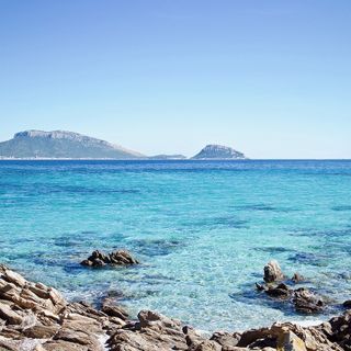 Vacanza surf in Sardegna: dove prenotare e prendere lezioni