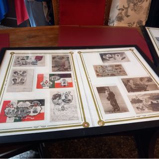 Alla Palazzina di Stupinigi la storia dei Savoia raccontata in 270 cartoline
