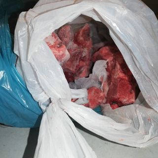 San Salvario, in un locale 50 kg di alimenti mal conservati: sanzioni per oltre 6.500 euro