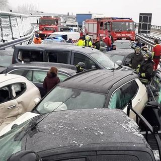 tamponamento a catena in autostrada