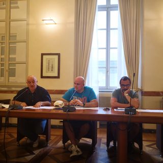 Erba alta, sporcizia e topi in via Scotellaro: &quot;Chiediamo intervento urgente di pulizia&quot;