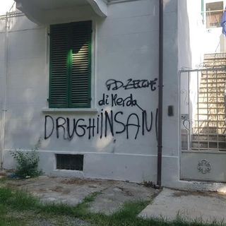 Scritte fasciste sulla sede del Pd alle Vallette, Appendino: &quot;Autori vigliacchi e criminali&quot;