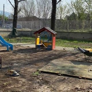 lavori cortile scuole di moncalieri