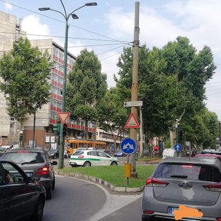 Semafori spenti nella precollina di Torino: disagi al traffico