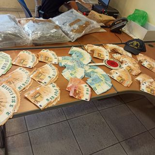 soldi e droga sequestrati