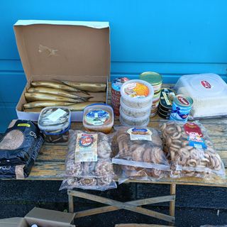 Contrabbando di alimenti e alcolici, maxi sequestro di Finanza e Municipale al mercato della &quot;Continassa&quot;