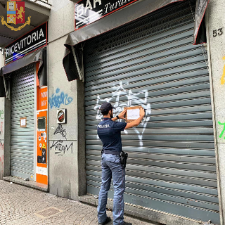 Viola le prescrizioni, il Questore gli sospende la licenza per 15 giorni