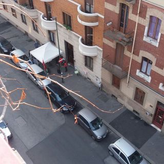 Presidio anti-sfratto con gazebo in via Valdieri