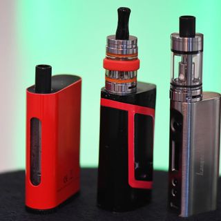 Spaccata in un negozio di elettronica in Crocetta: portate via più di 50 sigarette elettroniche