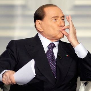 Anche a Torino Berlusconi alla sbarra per le cene di Arcore
