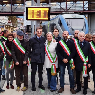 Treni, Avetta tuona: “Ivrea ha diritto a un collegamento metropolitano con Torino”