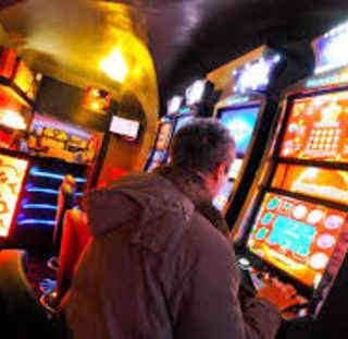 Gioco d'azzardo, Ires in audizione in Regione: &quot;La legge attuale ha portato benefici&quot;