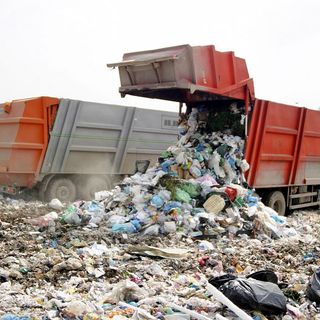 Raccolta rifiuti, venerdì 17 novembre sciopero dei lavoratori del settore