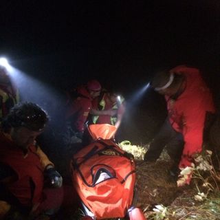 Valli di Lanzo, il soccorso alpino salva un cacciatore infortunatosi in alta quota