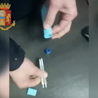 Blitz antidroga nelle scuole: marijuana nei bagni del Copernico e spinelli in un evidenziatore al Sommelier [VIDEO]