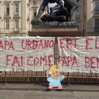 striscione contro cairo