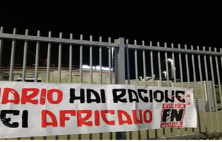 Denunciato il coordinatore regionale di Forza Nuova per frasi razziste nei confronti di Balotelli Denunciato il coordinatore regionale di Forza Nuova per frasi razziste nei confronti di Balotelli