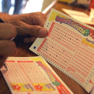 Superenalotto, a Carignano centrato un 5 da 23 mila euro