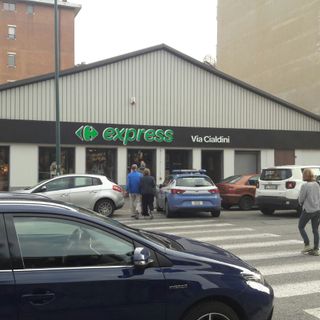 Cit Turin, rapina al supermercato di via Cialdini