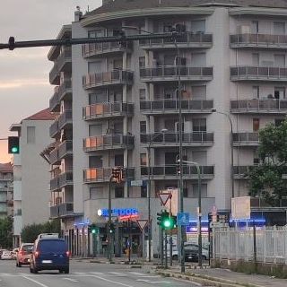 Un nuovo T-red all'incrocio tra corso Siracusa e corso Tirreno: il via dal 14 luglio