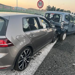 Tamponamento in tangenziale Tamponamento in tangenziale