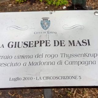 Tragedia Thyssen, ripulita la targa vandalizzata in memoria di Giuseppe Demasi Tragedia Thyssen, ripulita la targa vandalizzata in memoria di Giuseppe Demasi