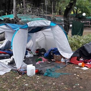 Tragedia di Massa-Carrara, parla lo zio: &quot;Non si può morire per un albero caduto&quot;