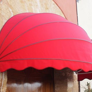 Tende da esterno: la scelta giusta per un ambiente elegante