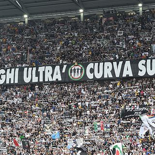 Bomba carta nel derby di aprile 2015: 2 anni e 8 mesi all'ultrà della Juventus