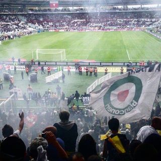 tifosi allo stadio olimpico di torino