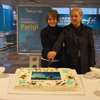 Blue Air, nuovo volo trisettimanale da Torino a Parigi