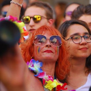 L’orgoglio LGBTQI oggi sfila al Torino Pride e abbatte i confini: &quot;Per i diritti di tutti&quot;