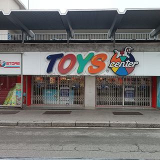 Addio al Toys Center di corso Giulio Cesare