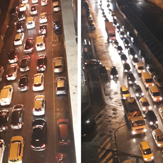 Traffico impazzito, corso Grosseto diventa un lungo serpentone di auto: “Qui è un delirio&quot;