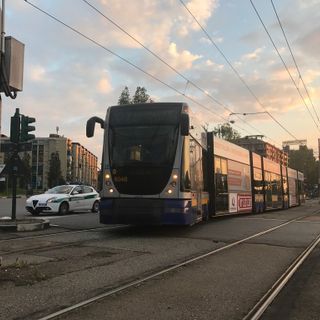 Torino, il tram 4 esce dai binari. Nessun ferito, ma disagi al traffico