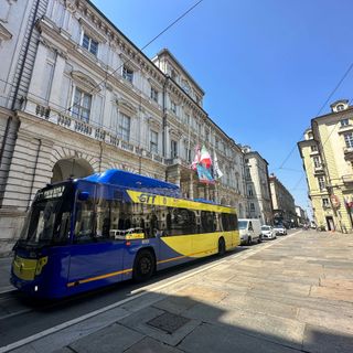 bus nelle vie di Torino